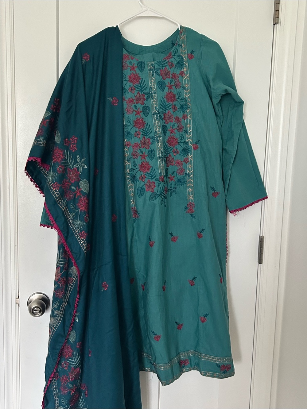 Embroidered khaddar Women's Dress, shalwar kameez with winter shawl